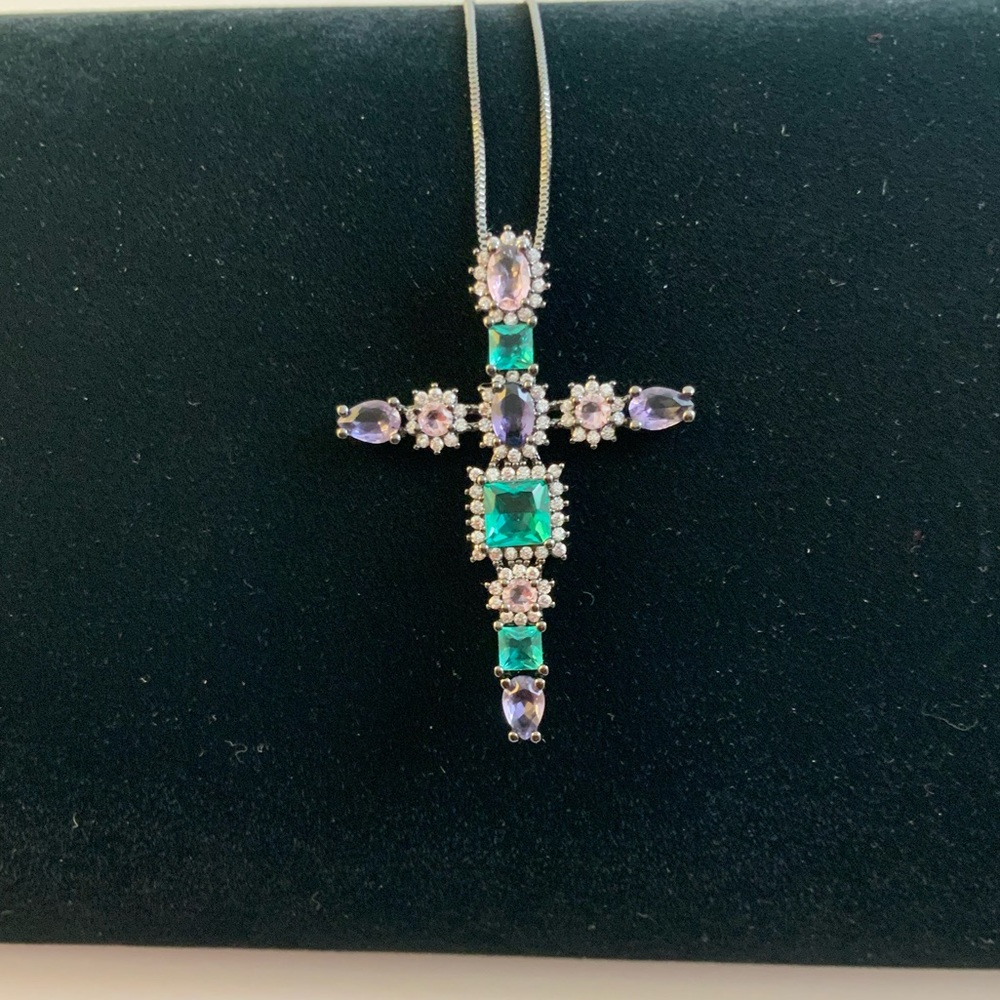 4ct Gemstone Cross Pendant - Picture 3 of 9